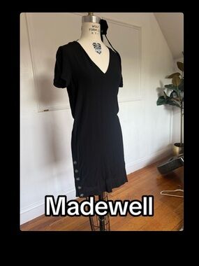 Madewell Black Short Sleeve V-Neck Mini Dress with Side Buttons